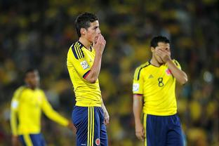 梅西怒了，阿根廷、乌拉圭爆发大规模冲突，梅西推开对手+锁脖
